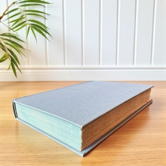 Vintage 1968 The Disney Version: The Life, Times, Art & Commerce of Walt Disney - Picture 5 of 10